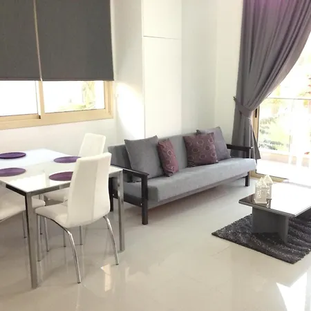 潘克利托斯旅游公寓酒店 Paphos